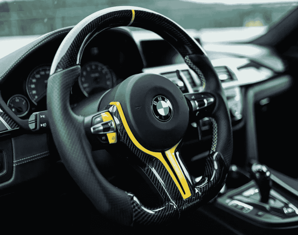 What are the best steering wheels offered by BMW?