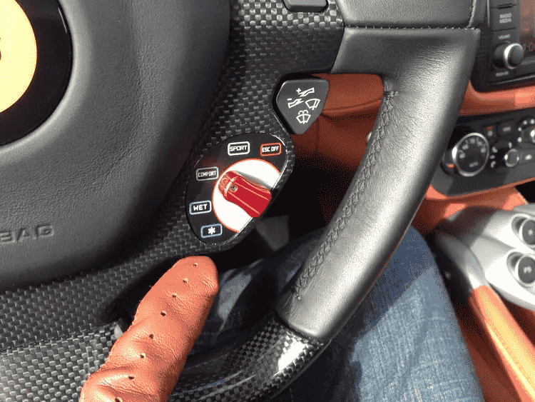 how to keep steering wheel warm in winter? Tips to use