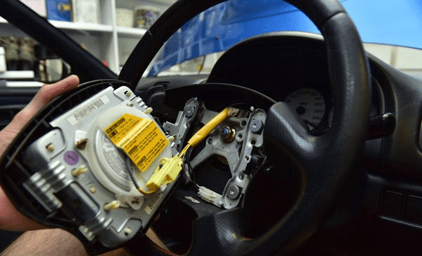 Can you replace a steering wheel with an airbag?