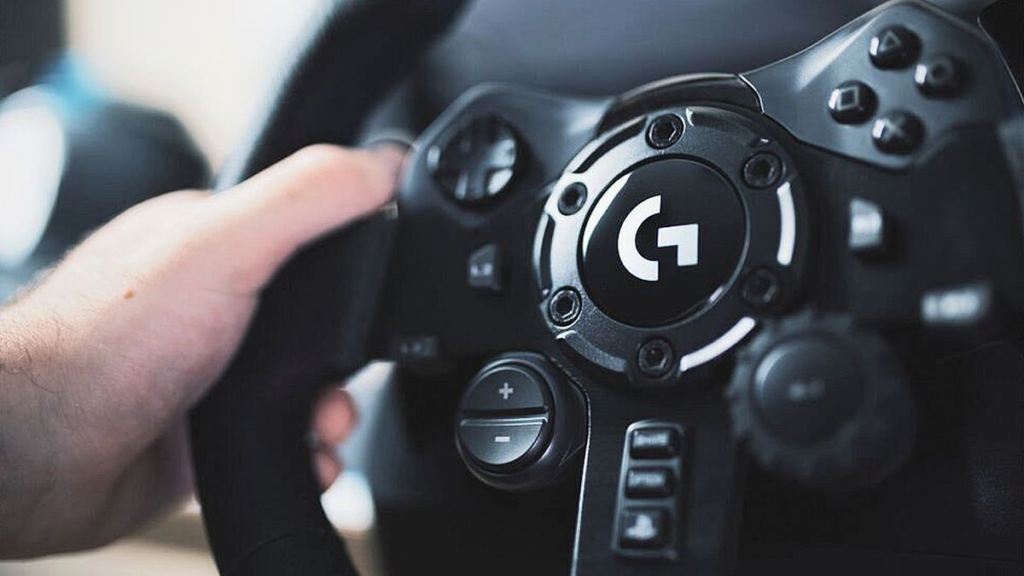 Can you play GTA with a steering wheel Xbox series: