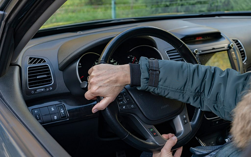 Why Steering wheel jerks left and right while driving?