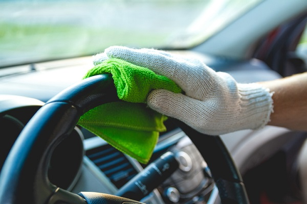 How to clean a leather steering wheel at home? 7 steps